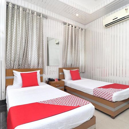 Hotel O Le Bon Ton لوديانا المظهر الخارجي الصورة