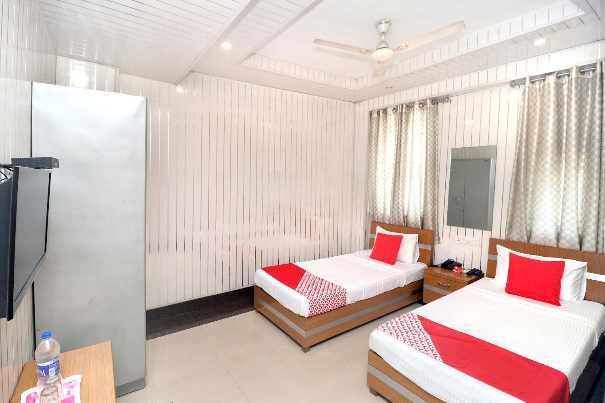 Hotel O Le Bon Ton لوديانا المظهر الخارجي الصورة